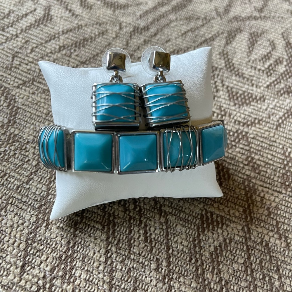 Blue Turquoise like stone, bracelet and post earrings with silver accents